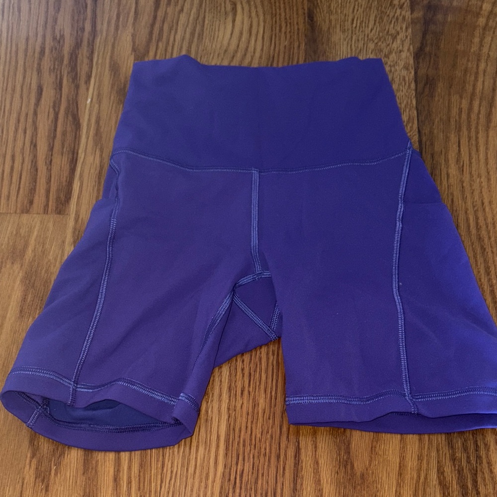 Lululemon wunder train high rise short with pockets 6” sz 2